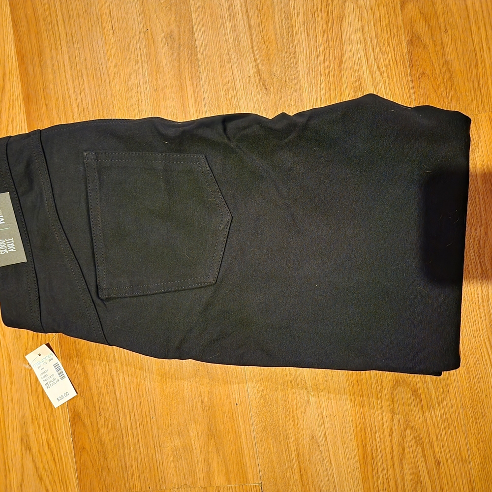 Black Pants with Pocket Detail